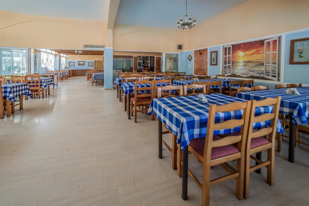 Paralía Skotínis Sintrivanis Resort Beach מראה חיצוני תמונה